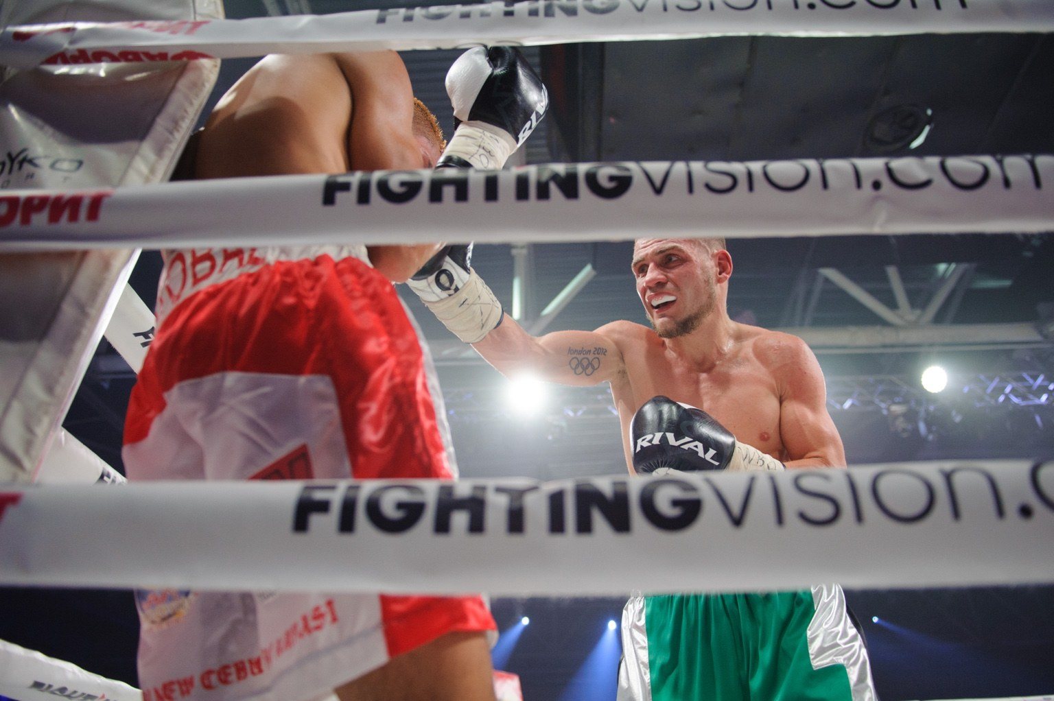 Fighting Vision in the Ring